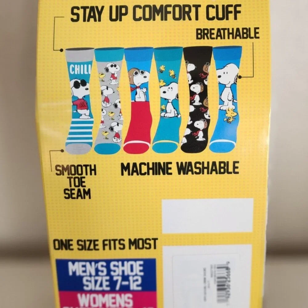 Peanuts Snoopy 6 Pair Casual Crew Socks Unisex Brand NEW in Sealed Package